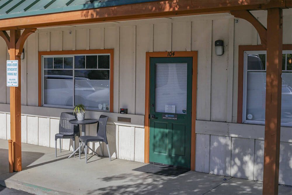 Buellton Orthodontist entrance door