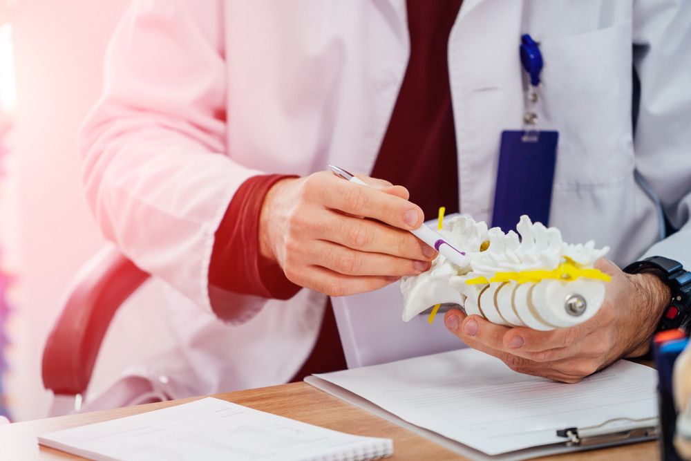 Discussing Medical Issues Spinal Surgery Fixation Systems